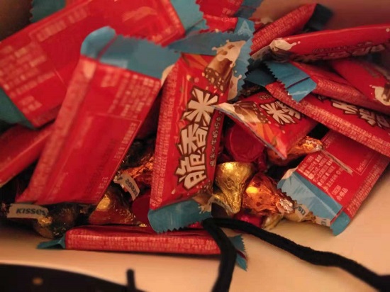 20181105文雅苑万圣节巧克力派送1