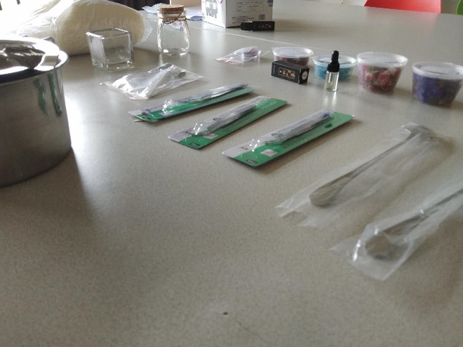 20190515文雅苑DIY香薰蜡烛1